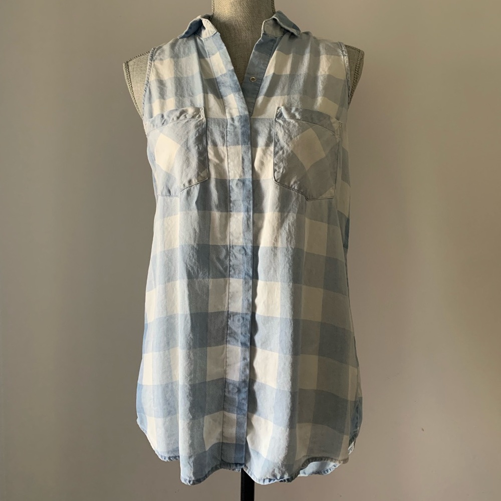 Standard Grace checkered sleeveless button down shirt